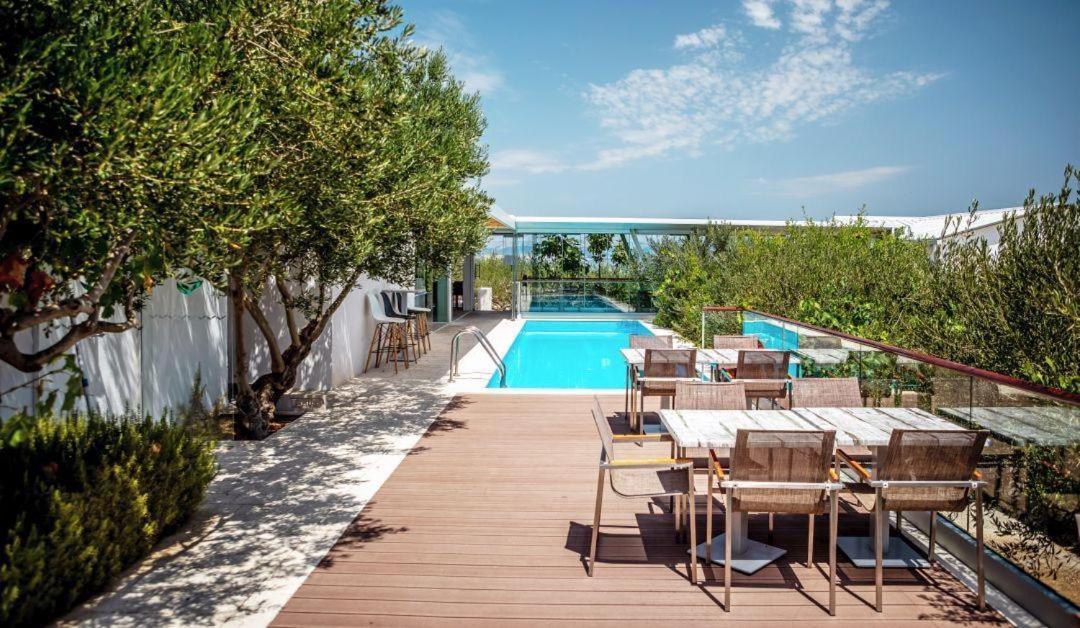 Aminess Vival Velaris Resort Supetar Exterior foto