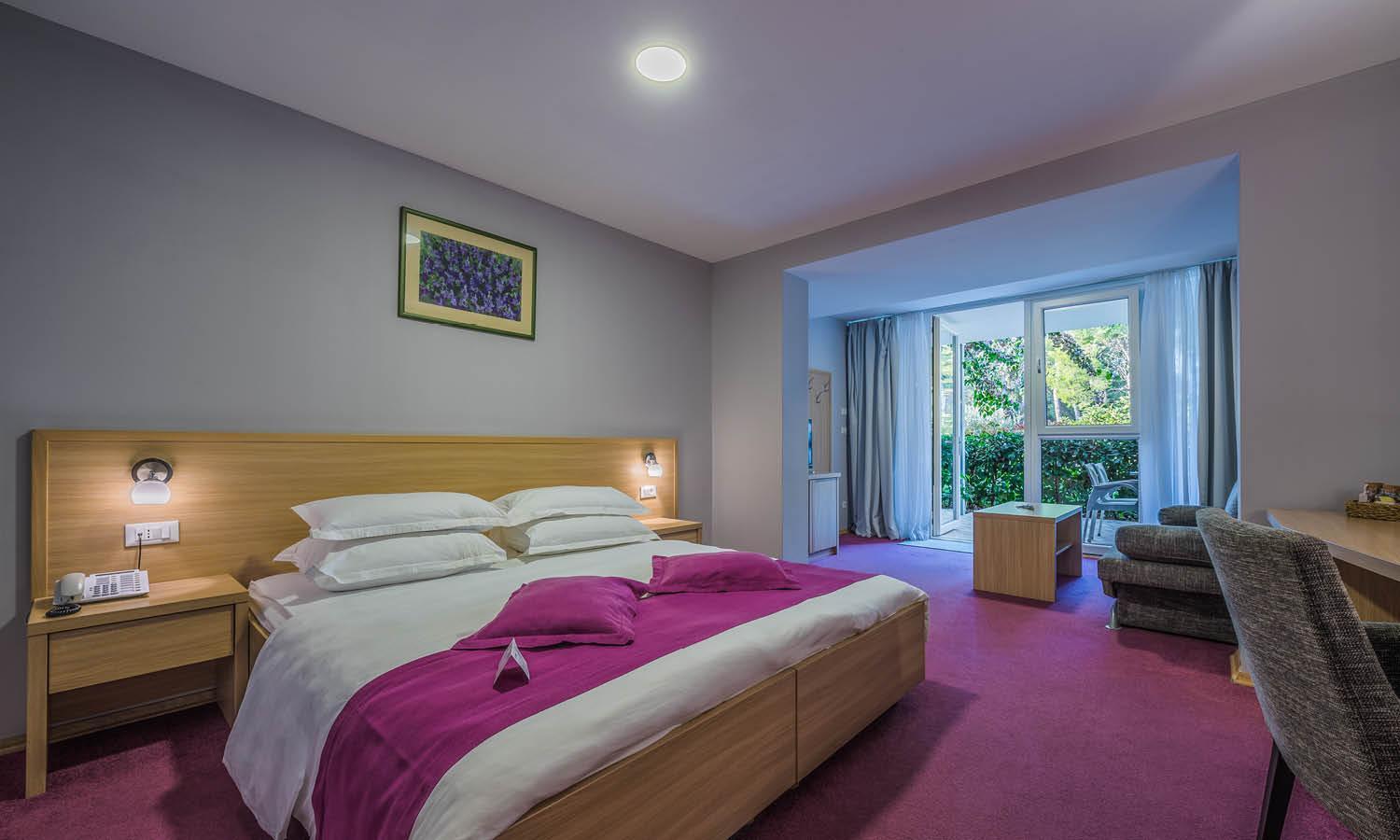 Aminess Vival Velaris Resort Supetar Exterior foto