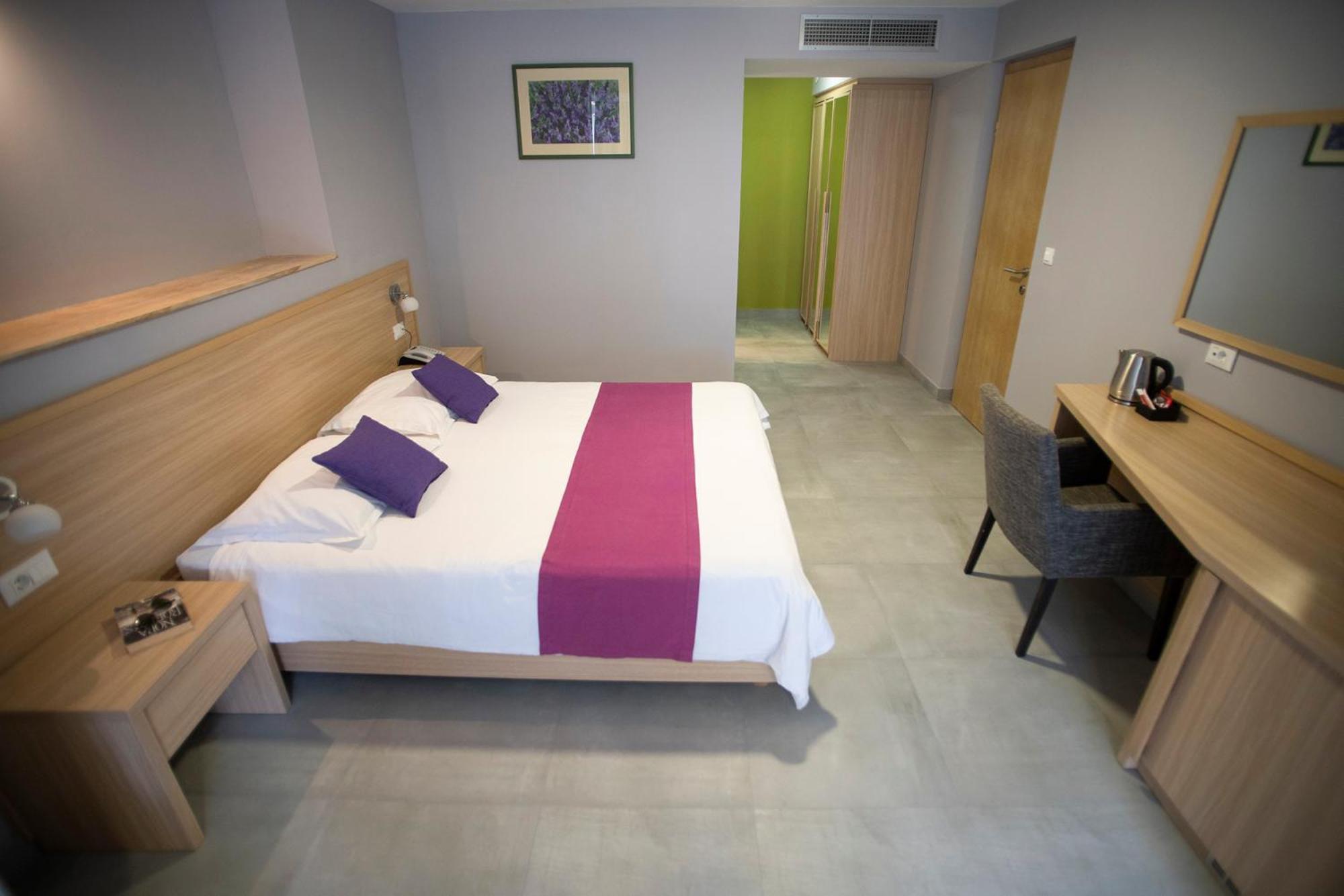 Aminess Vival Velaris Resort Supetar Quarto foto