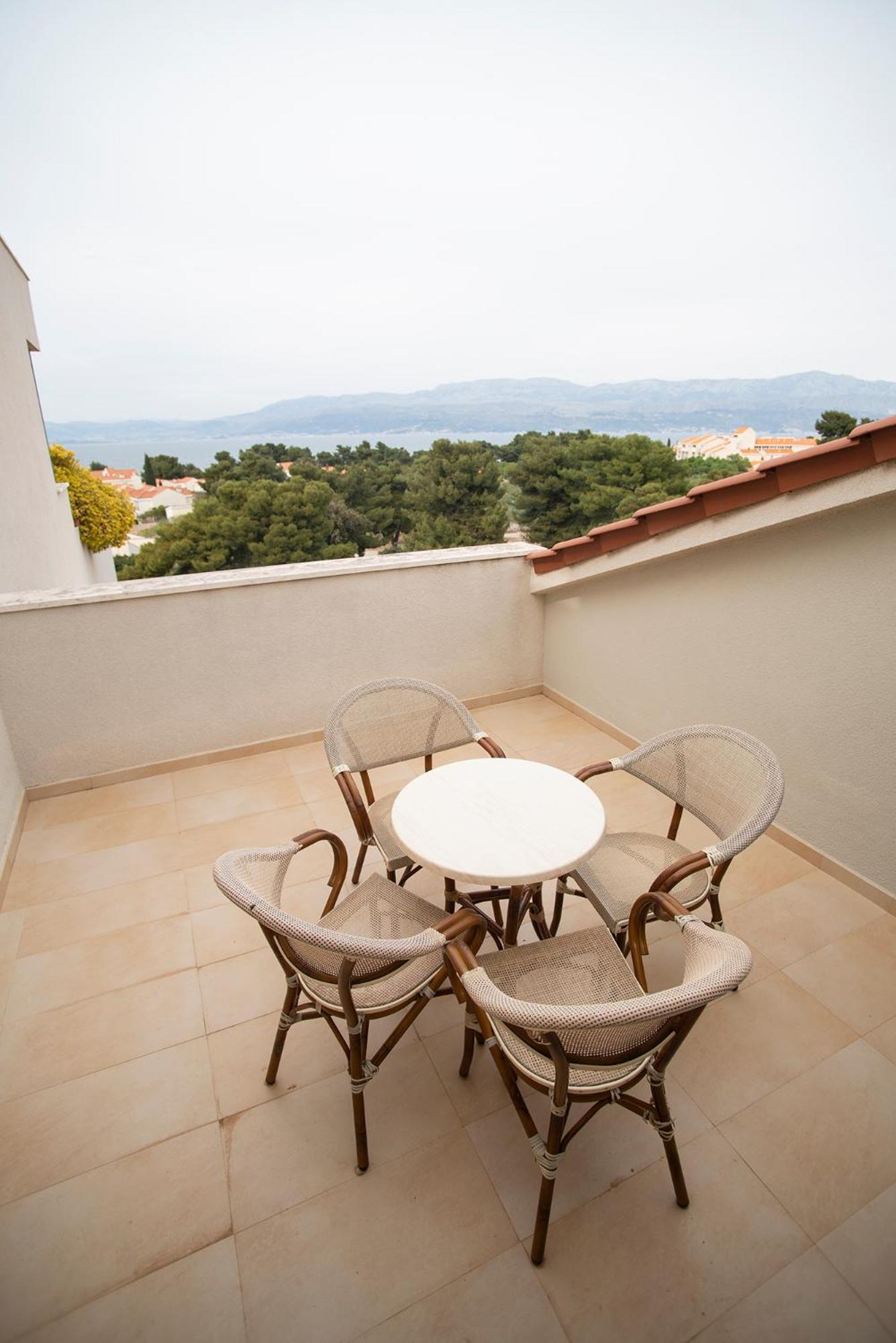 Aminess Vival Velaris Resort Supetar Quarto foto